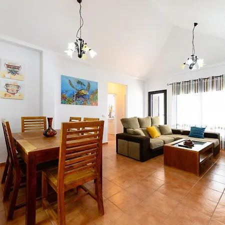 Solarium With Pool In Playa Blanca Willa